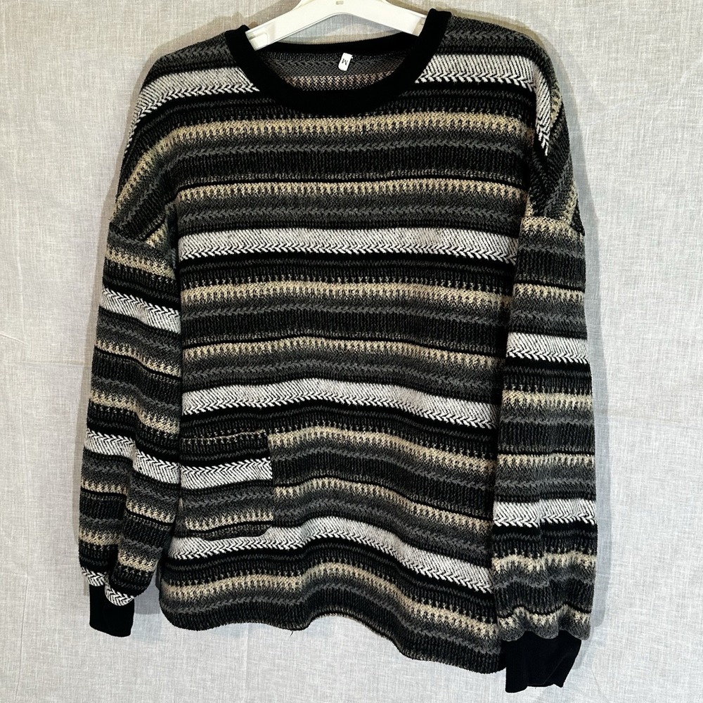 Unbranded Striped Knit Pullover Sweater Medium Multicolor Front Pocket Excellent
